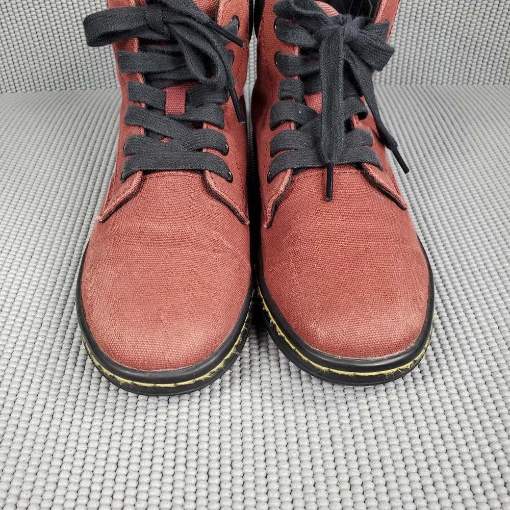 Dr. Martens Maelly canvas boots